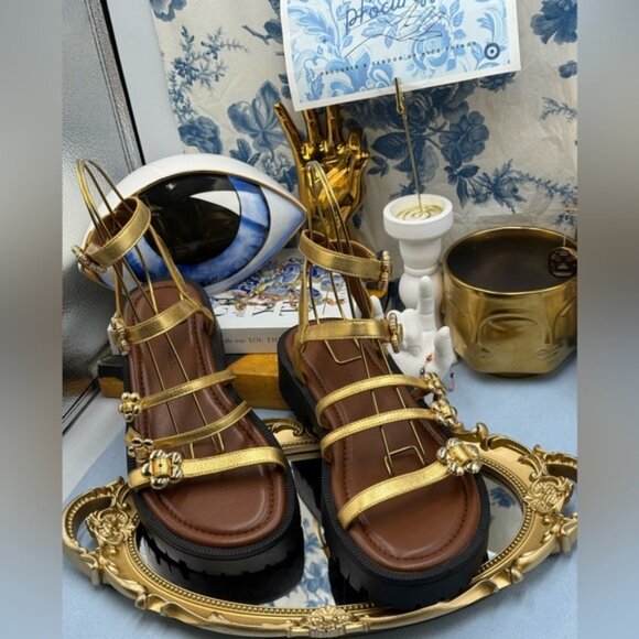 🆕 MARC JACOBS 🧿 NWOB The Daisy Gold Buckle Black Lug Sole Sandals, Sz 9M - Picture 4 of 16